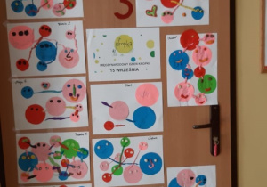 prace plastyczne dzieci z wykorzystaniem kropki wyciętej z kolorowego papieru