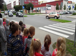 Poznajemy zasady ruchu drogowego.