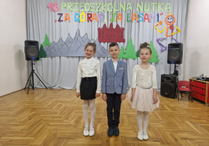 przedstawiciele Publicznego Przedszkola Nr 10 "Pod Słoneczkiem" w Zduńskiej Woli