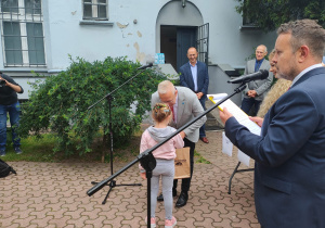 wręczanie nagród w Muzeum Historii Miasta Zduńska Wola