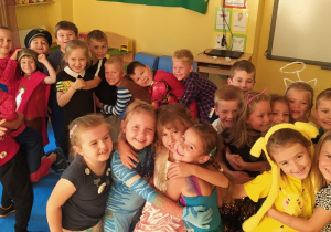 zdjęcie grupowe dzieci z grupy VIII
