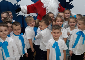 zdjęcie grupowe - przedszkolaki z grupy VII
