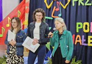 przewodnicząca jury ogłasza werdykt