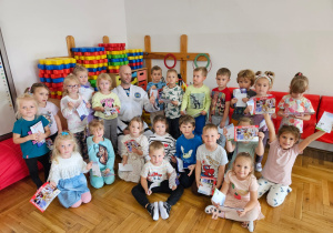 zdjęcie grupowe z trenerem