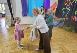 Zdjęcie 22 na 77